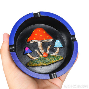 圆形树脂烟灰缸 蓝色 中间有三个彩色蘑菇图案 单个白盒+气泡袋装 1个卖